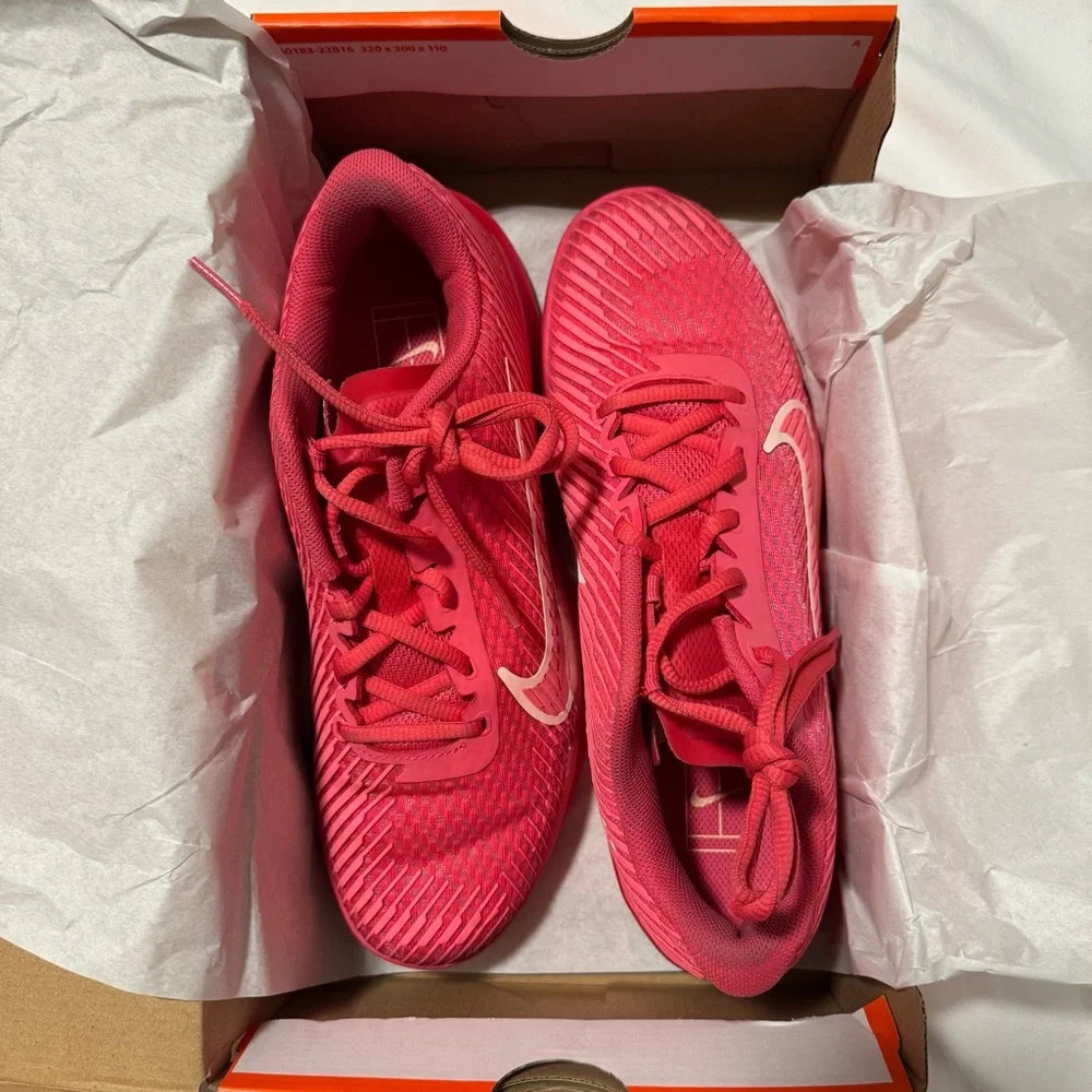 Women’s Nike Zoom Vapor 11 HC Size 9 Tennis Shoes - Picture 7 of 13